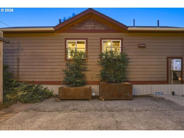 4843 Ne 31ST Ave, Portland, OR 97211