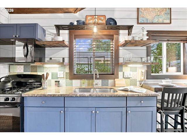 4843 Ne 31ST Ave, Portland, OR 97211