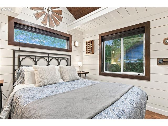 4843 Ne 31ST Ave, Portland, OR 97211