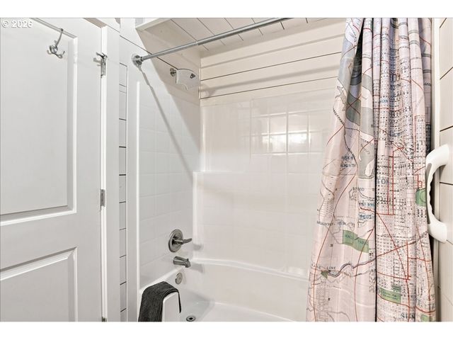 4843 Ne 31ST Ave, Portland, OR 97211