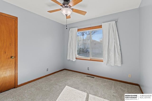 13520 Edna Street, Omaha, NE 68138