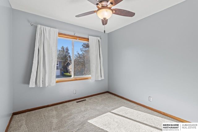 13520 Edna Street, Omaha, NE 68138