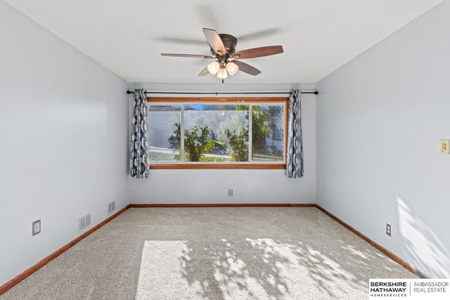 13520 Edna Street, Omaha, NE 68138