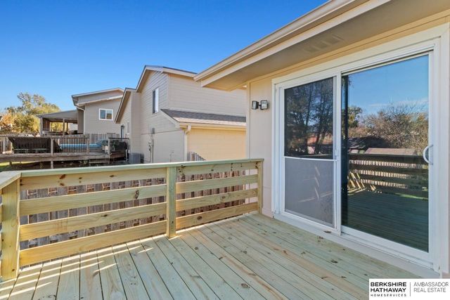 13520 Edna Street, Omaha, NE 68138