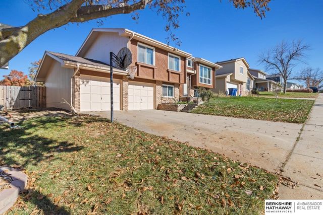 13520 Edna Street, Omaha, NE 68138