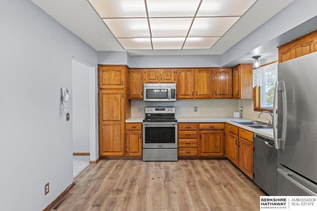 13520 Edna Street, Omaha, NE 68138