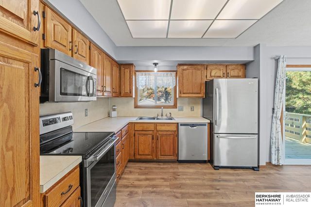 13520 Edna Street, Omaha, NE 68138