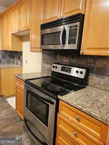 2545 Cobble Creek Lane, Grayson, GA 30017