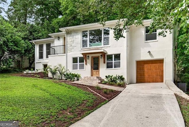 656 Channing Drive NW, Atlanta, GA 30318