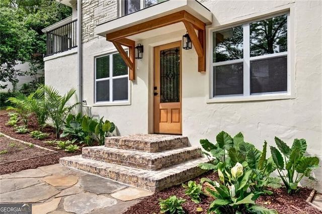 656 Channing Drive NW, Atlanta, GA 30318