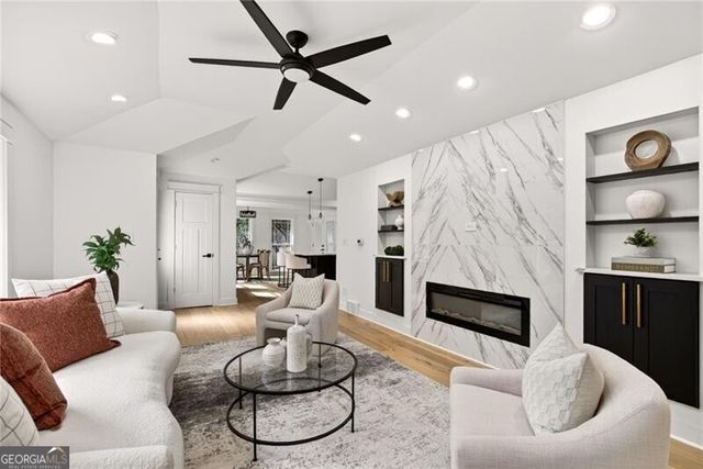 656 Channing Drive NW, Atlanta, GA 30318
