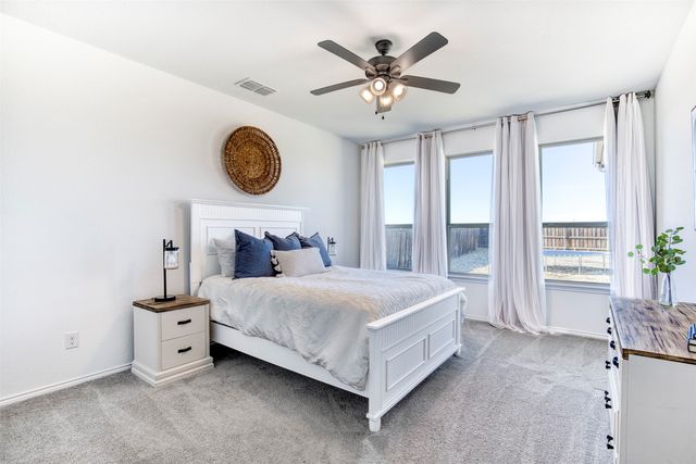 1437 Pleasant Knoll Trail, Aubrey, TX 76227