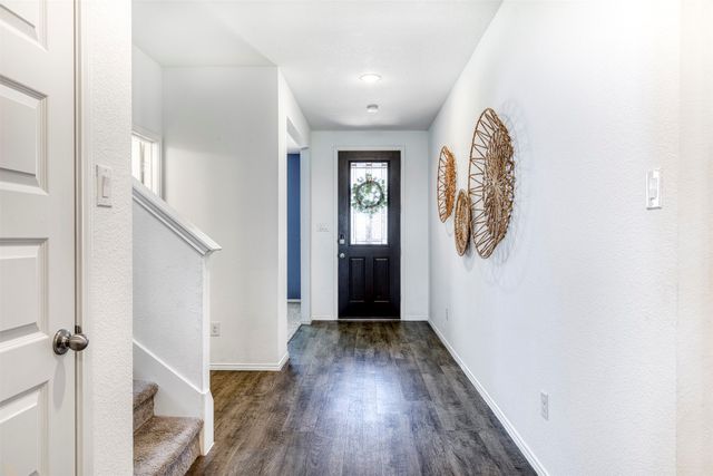 1437 Pleasant Knoll Trail, Aubrey, TX 76227