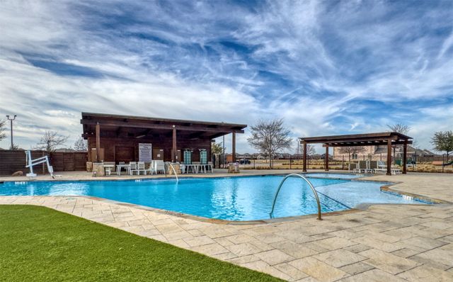 1437 Pleasant Knoll Trail, Aubrey, TX 76227