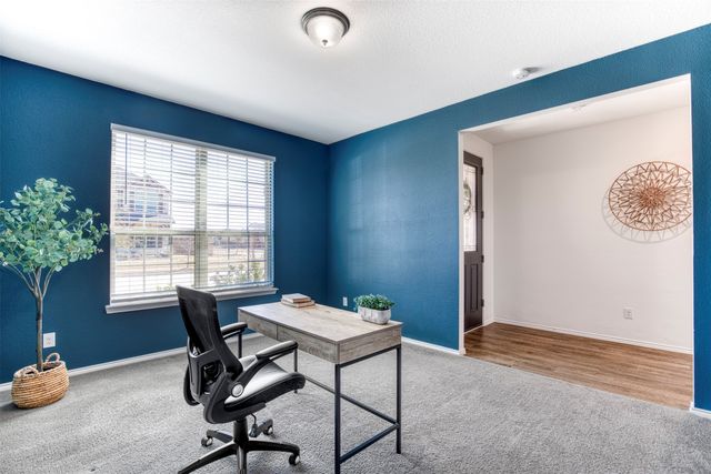 1437 Pleasant Knoll Trail, Aubrey, TX 76227