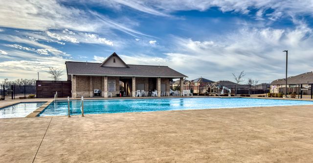 1437 Pleasant Knoll Trail, Aubrey, TX 76227