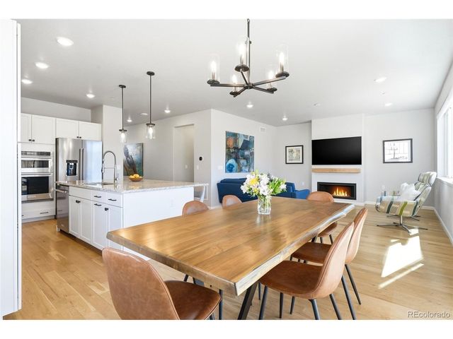 969 Arapahoe Cir, Louisville, CO 80027