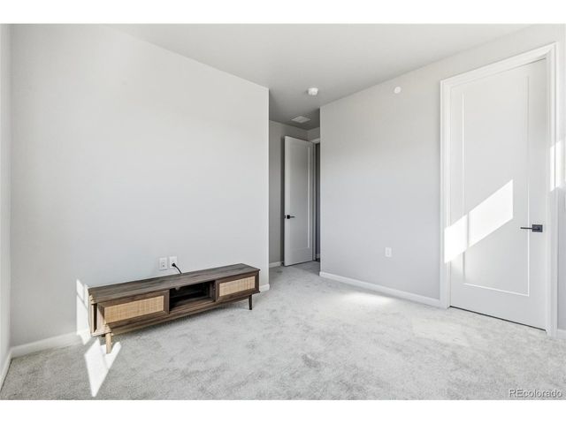 969 Arapahoe Cir, Louisville, CO 80027