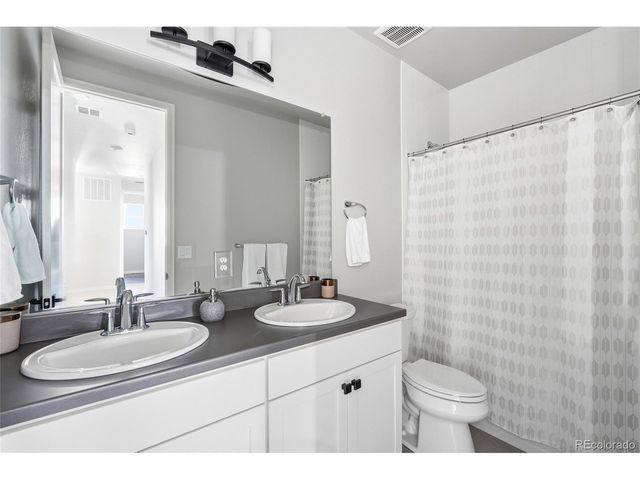 969 Arapahoe Cir, Louisville, CO 80027