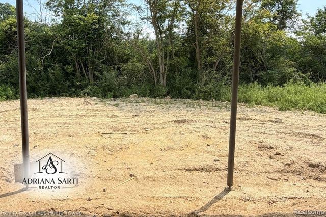 34938 Cardinal Lane, Richmond, MI 48062