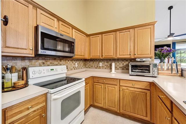 172 Camry Lane, Grayson, GA 30017