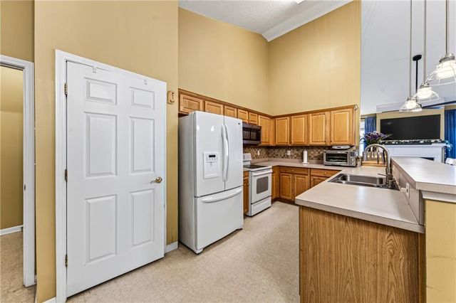 172 Camry Lane, Grayson, GA 30017
