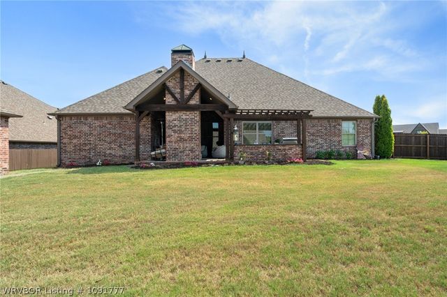 8409 Stoneshire Drive, Fort Smith, AR 72916
