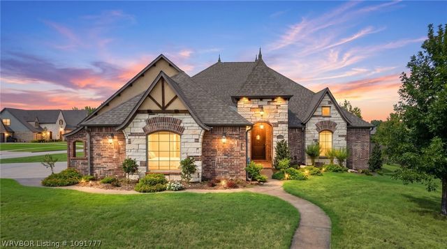 8409 Stoneshire Drive, Fort Smith, AR 72916