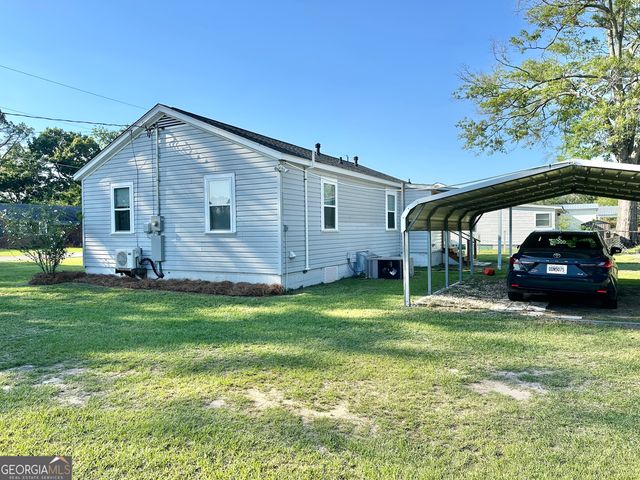 709 Virginia Avenue, Glennville, GA 30427