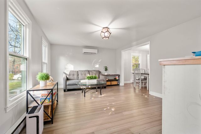 26 Wedgewood Drive, Londonderry, NH 03053