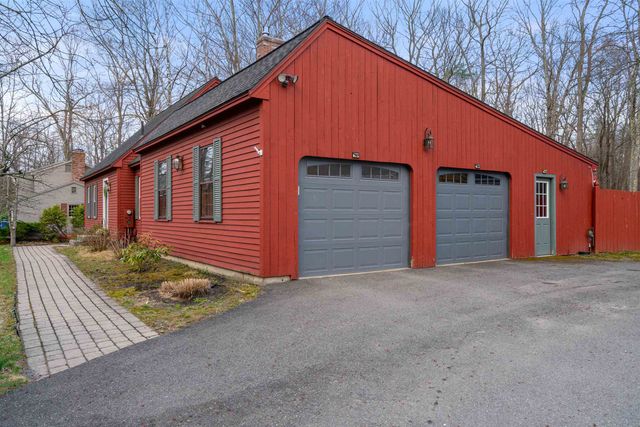 26 Wedgewood Drive, Londonderry, NH 03053