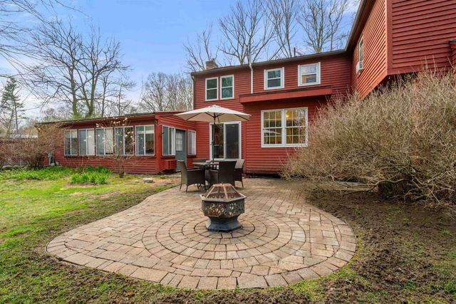 26 Wedgewood Drive, Londonderry, NH 03053