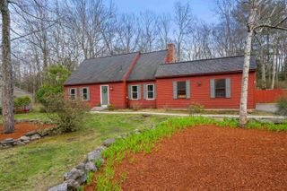 26 Wedgewood Drive, Londonderry, NH 03053