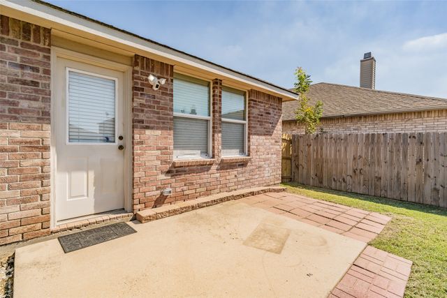 7429 Candler Drive, Fort Worth, TX 76131