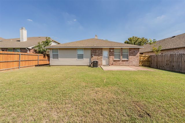 7429 Candler Drive, Fort Worth, TX 76131