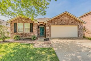 7429 Candler Drive, Fort Worth, TX 76131
