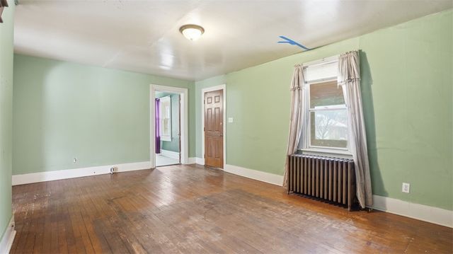 328 W New Castle, City Of But Nw, PA 16001