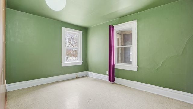 328 W New Castle, City Of But Nw, PA 16001