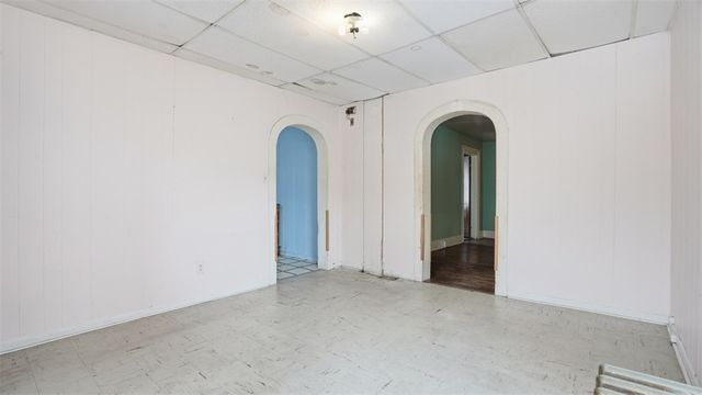 328 W New Castle, City Of But Nw, PA 16001