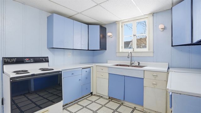 328 W New Castle, City Of But Nw, PA 16001