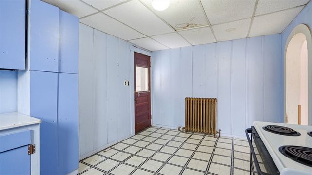 328 W New Castle, City Of But Nw, PA 16001