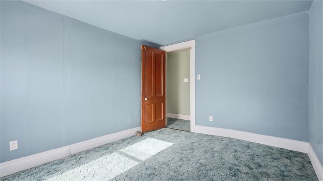 328 W New Castle, City Of But Nw, PA 16001