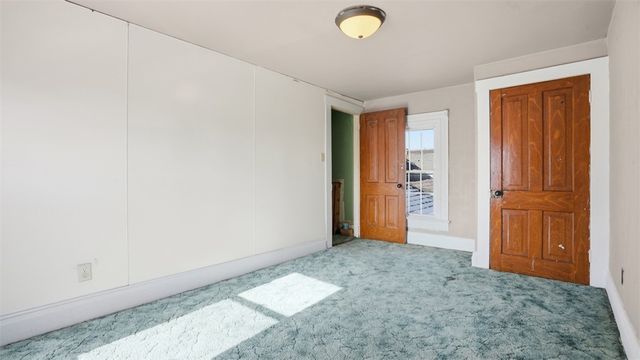 328 W New Castle, City Of But Nw, PA 16001