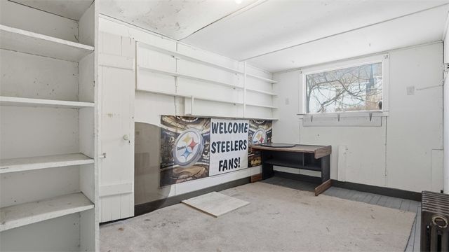 328 W New Castle, City Of But Nw, PA 16001