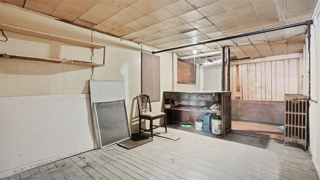 328 W New Castle, City Of But Nw, PA 16001