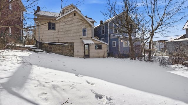 328 W New Castle, City Of But Nw, PA 16001