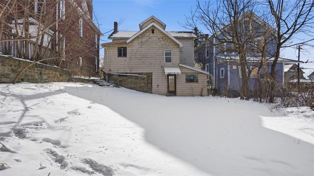 328 W New Castle, City Of But Nw, PA 16001