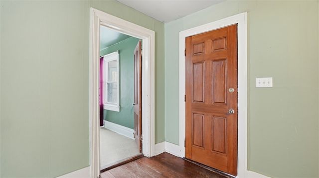 328 W New Castle, City Of But Nw, PA 16001