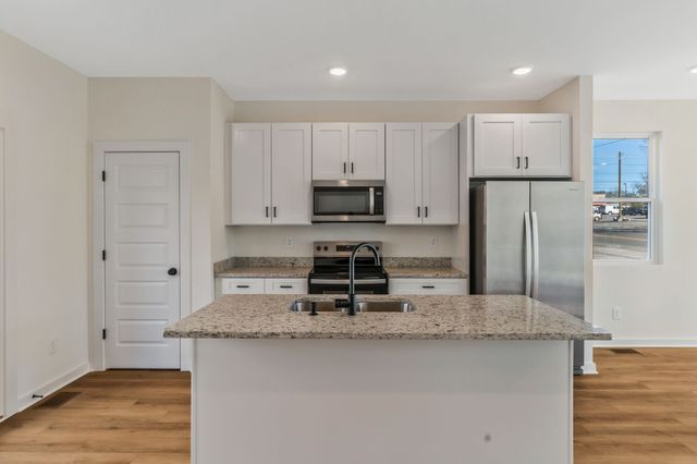 310 Cedar St, Lebanon, TN 37087