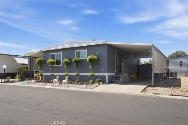 9391 California Ave 113, Riverside, CA 92503